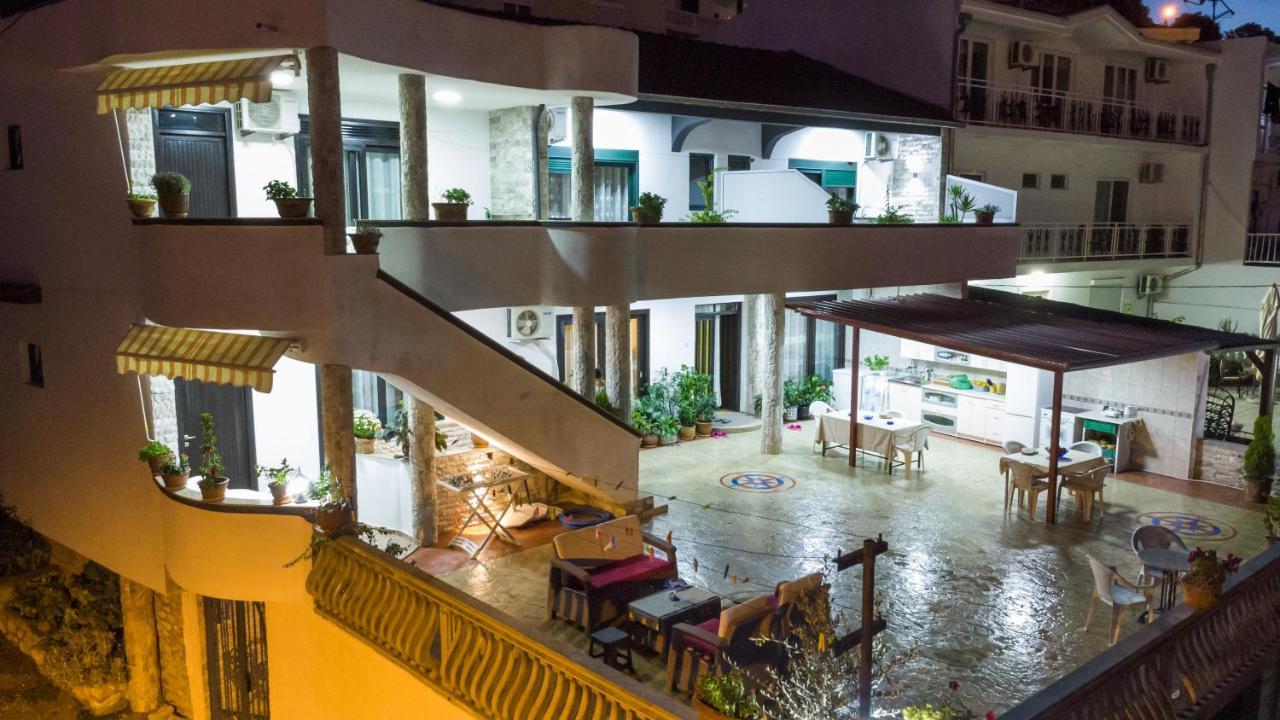 Apartments Ishmi In Center Of Ulcinj Exterior foto