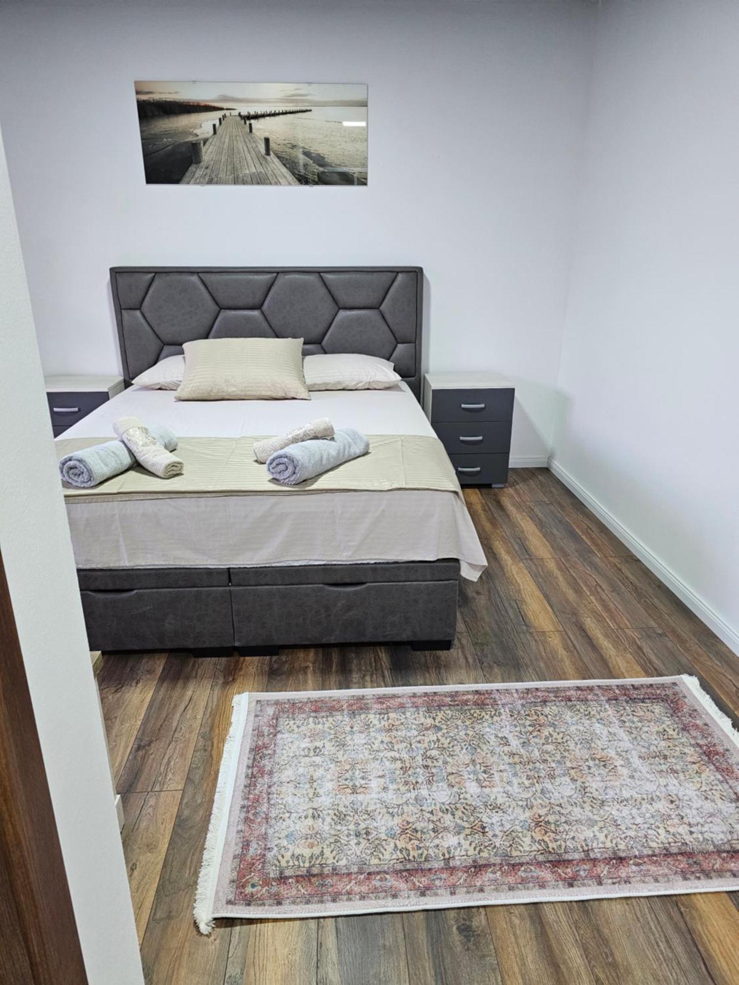 Apartments Ishmi In Center Of Ulcinj Exterior foto